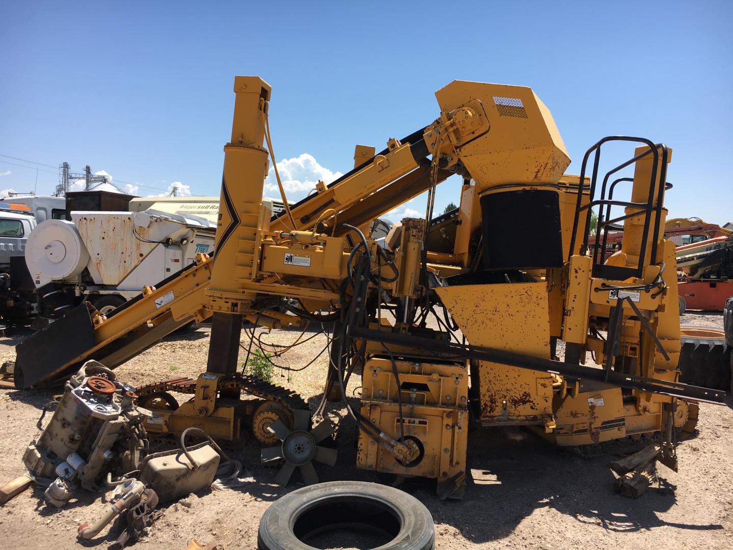 ./imagenes/INVOICE/2019/16119/PAVIMENTADORA PARA BORDES COMACO GT-3600 (39).JPG